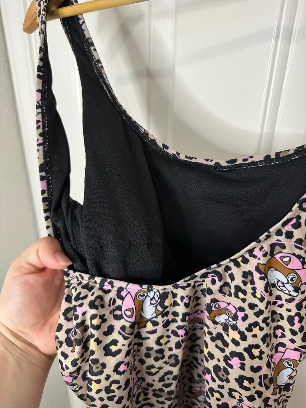 Buccees Tan Pink Cheetah Print Beaver Logo All Over One Piece Swimsuit XS Texas